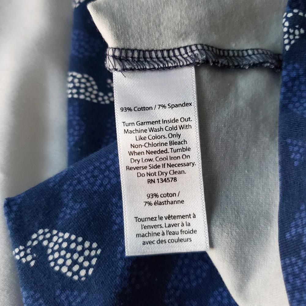 Girls/Youth Vinyard Vines dress. Size large 14. Blue whale print. Like‎ new.